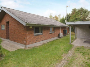 Two-Bedroom Holiday home in Væggerløse 25 in Bogø By